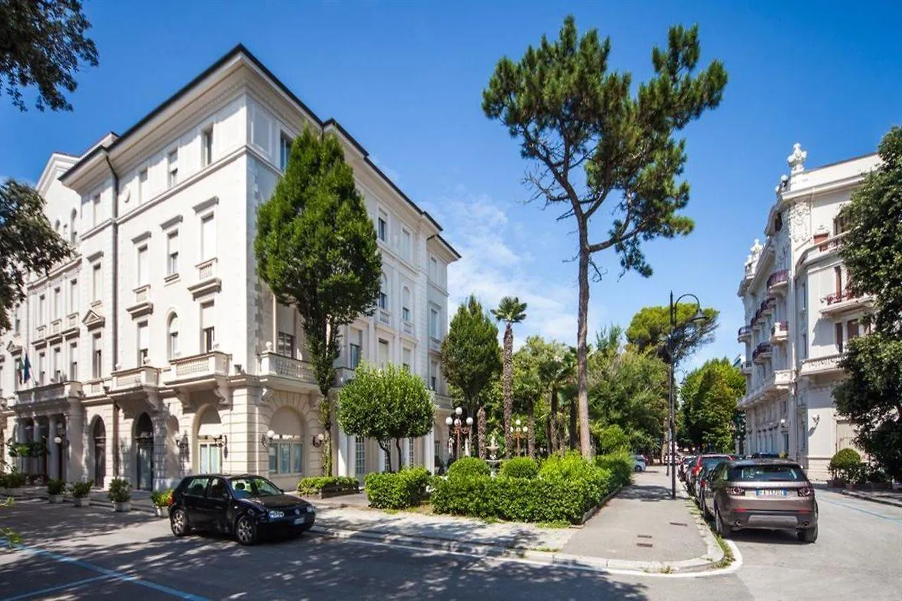 Residenza Parco Fellini Hotel Rimini