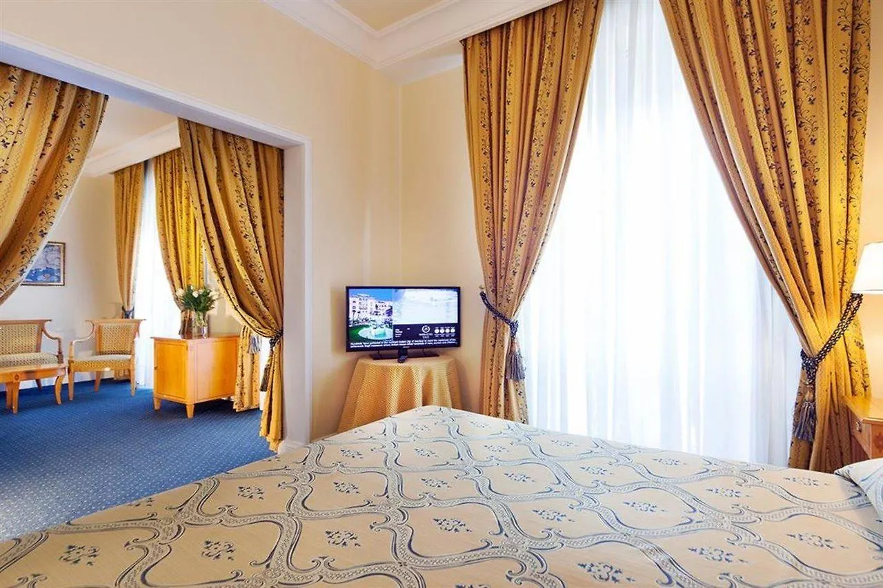 Residenza Parco Fellini Hotel Rimini 4*,  Italië