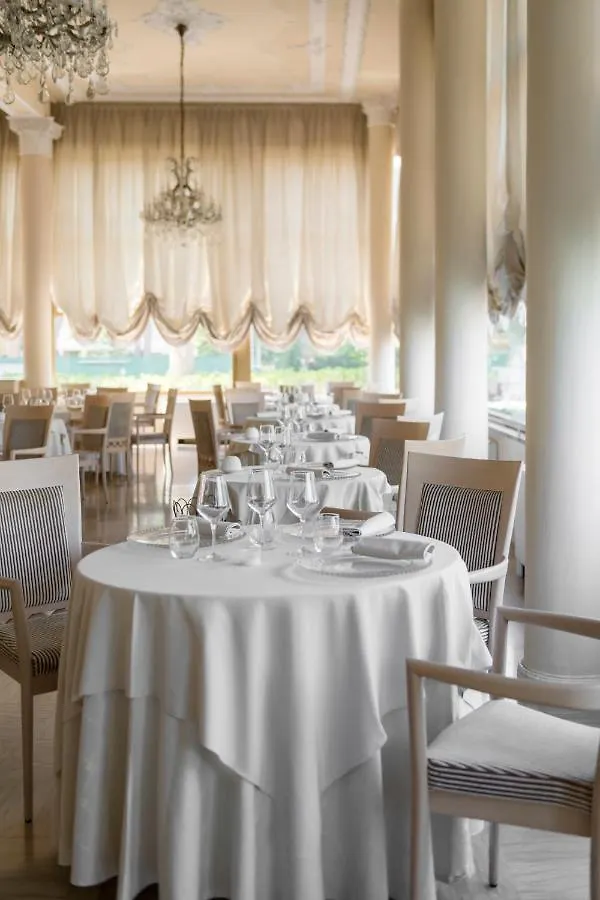 Residenza Parco Fellini Hotel Rimini